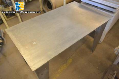 Stainless steel table for cooling candies and sweets