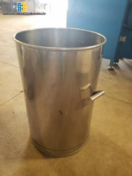Stainless steel tank for 100 L
