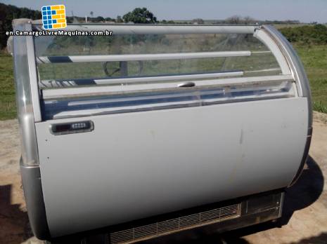 Showcase for confectionery Isa