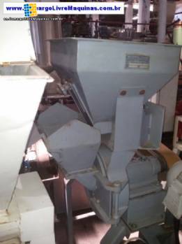 Sugar refining mill
