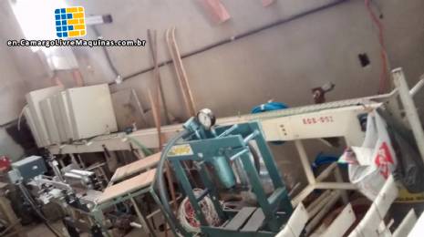 Conveyor belt for small materials