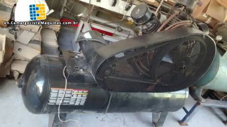 Piston air compressor 60 feet Schulz