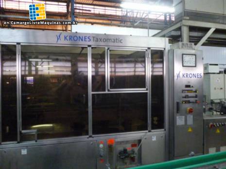 Machine for making beverages