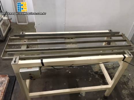 Vibrating table for chocolate shapes Jcmaq