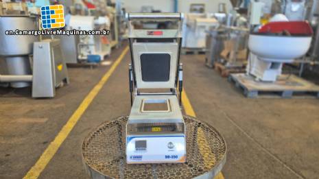 R. Bai�o SB-250 Tray Sealer
