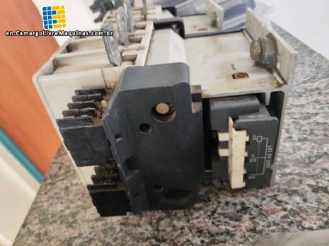 Three-pole controller for operating three-phase motors Telemecanique LC1F265 and LC1F225