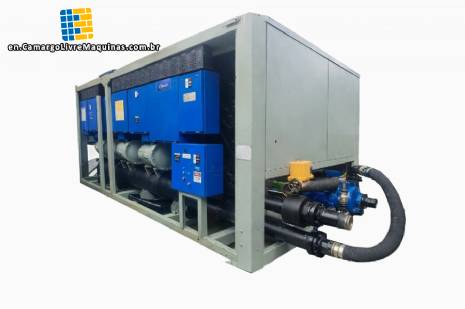 Carrier 200 TR industrial air-cooled chiller bank for chilled water.