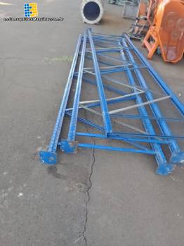 Pallet truck