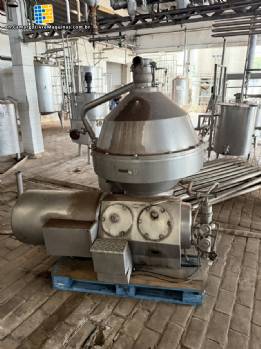 Vertical separating centrifuge in stainless steel