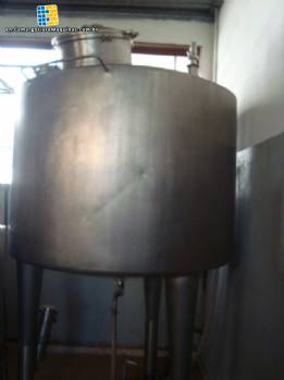 Stainless steel tank
