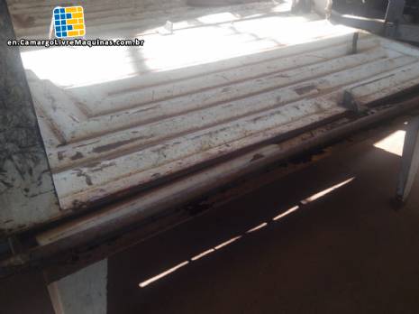 Cooling tables