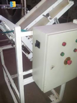 Automatic cutter for sweets