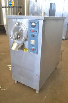 Discontinuous horizontal ice cream maker R Camargo