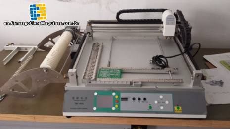 Automatic machine for assembly of electronic components