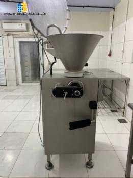 Vemag stainless steel continuous vacuum stuffer (2,000 kg/h) for sausages and skewers