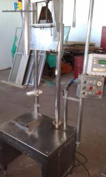 Flling machine for volumetric liquids in stainless steel Serac