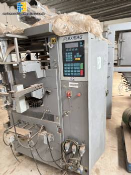 FABRIMA Flexibag vertical screw packaging machine for powdered products.