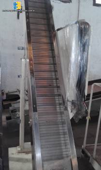 Industrial conveyor in stainless steel
