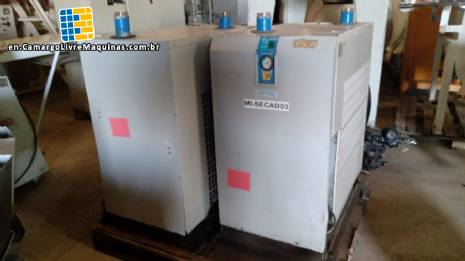 Dryer with refrigeration system  SMC IDF 75E