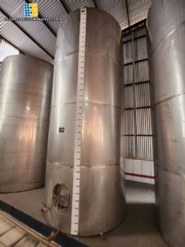 19,000 liter stainless steel tank