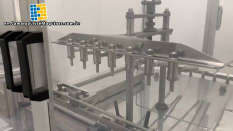 Linear filling machine with 7 filling nozzles