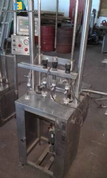Linear filling machine with 6 stainless steel spouts