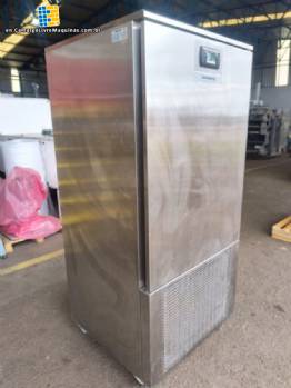 Pr�tica stainless steel ultra-freezer