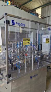 Linear filling machine with 6 pistons filling system