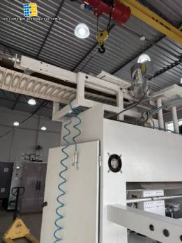 Tecnotok automatic vertical baling machine for 5kg packages.
