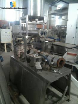 Line for breeding bird feed